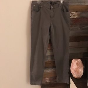 Celebrity Pink skinny/straight leg stretch pant